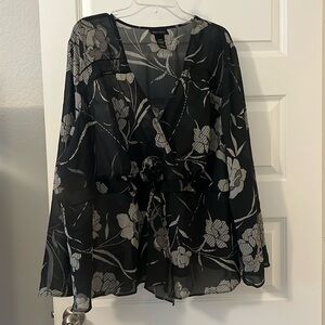 Lane Bryant black & white chiffon dark floral top/blouse SZ 26/28 plus size NWOT